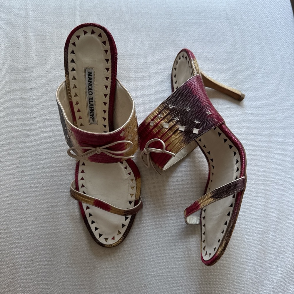 Red and brown croc Manolo Blahnik Mules with bow detail